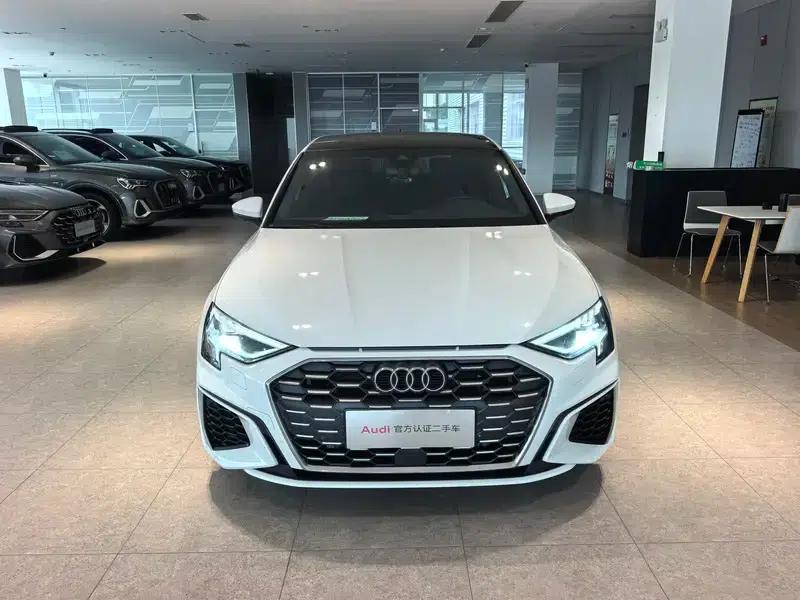 Audi A3 2023 Sportback 35 TFSI Fashion Sport — миниатюра 2