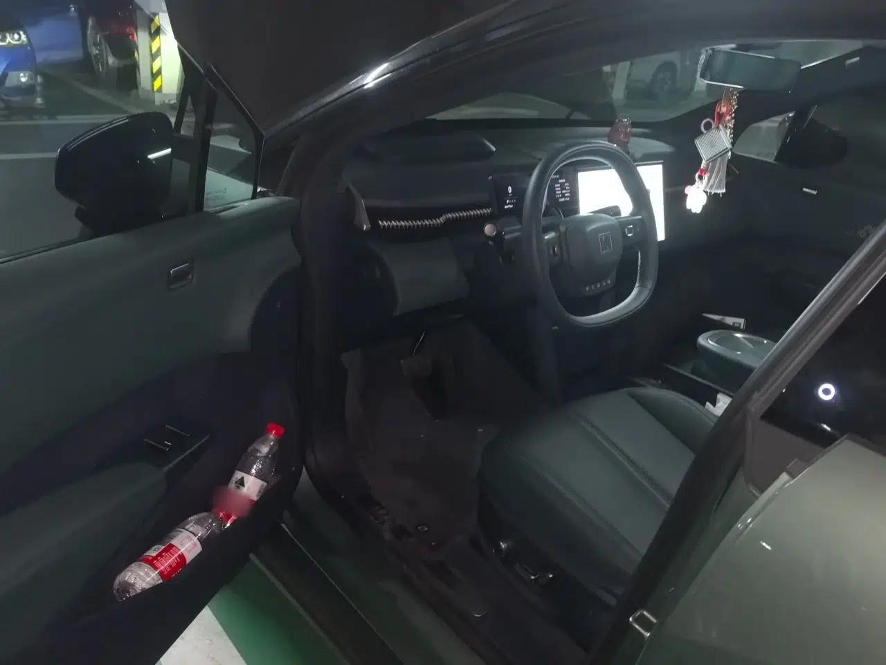 Zeekr X 2023 Rear-Drive YOU Edition 4 Seats — миниатюра 16