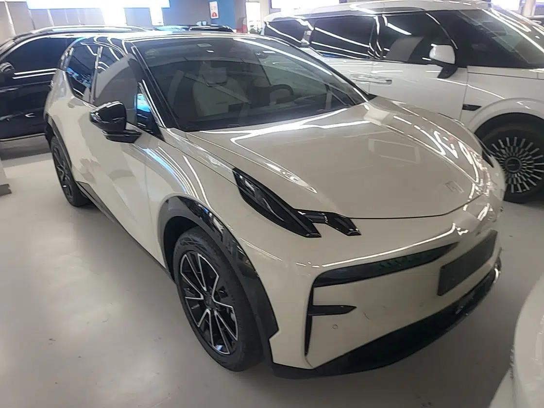 Zeekr X 2023 Rear-Drive YOU Edition 4 Seats — миниатюра 3