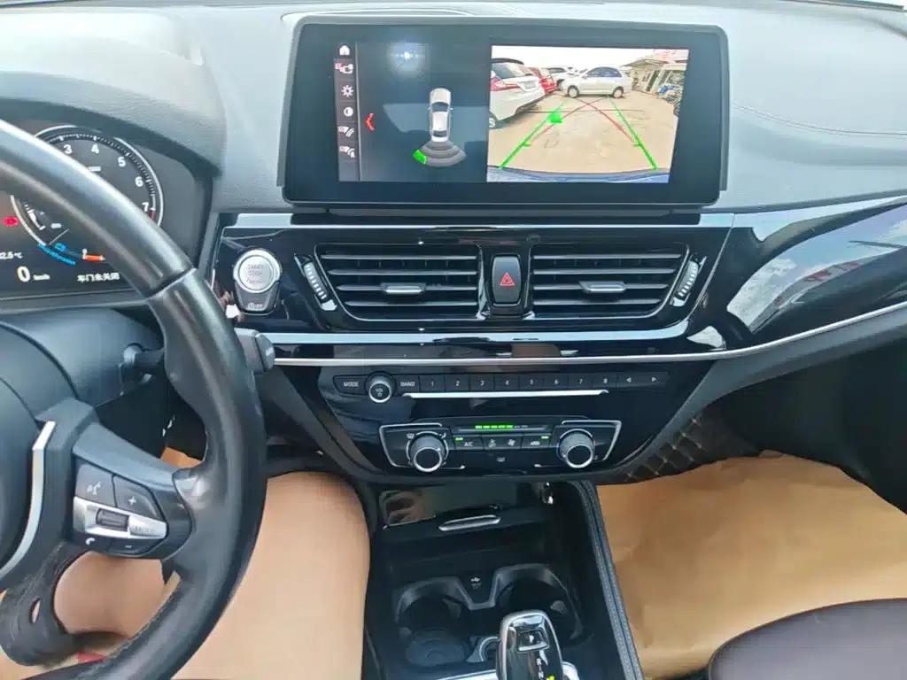 BMW 1 Series 2021 Facelift 125i M Sport Shadow Edition — миниатюра 13