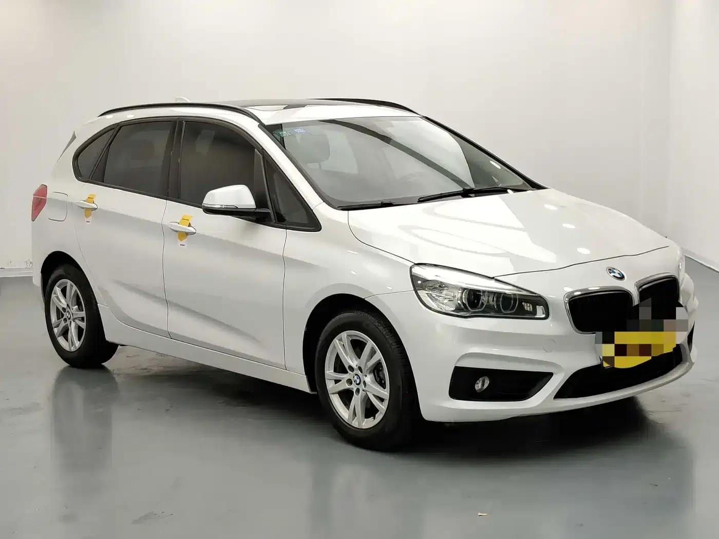 2016 BMW 2 Series Gran Tourer 218i Leading Edition — миниатюра 3
