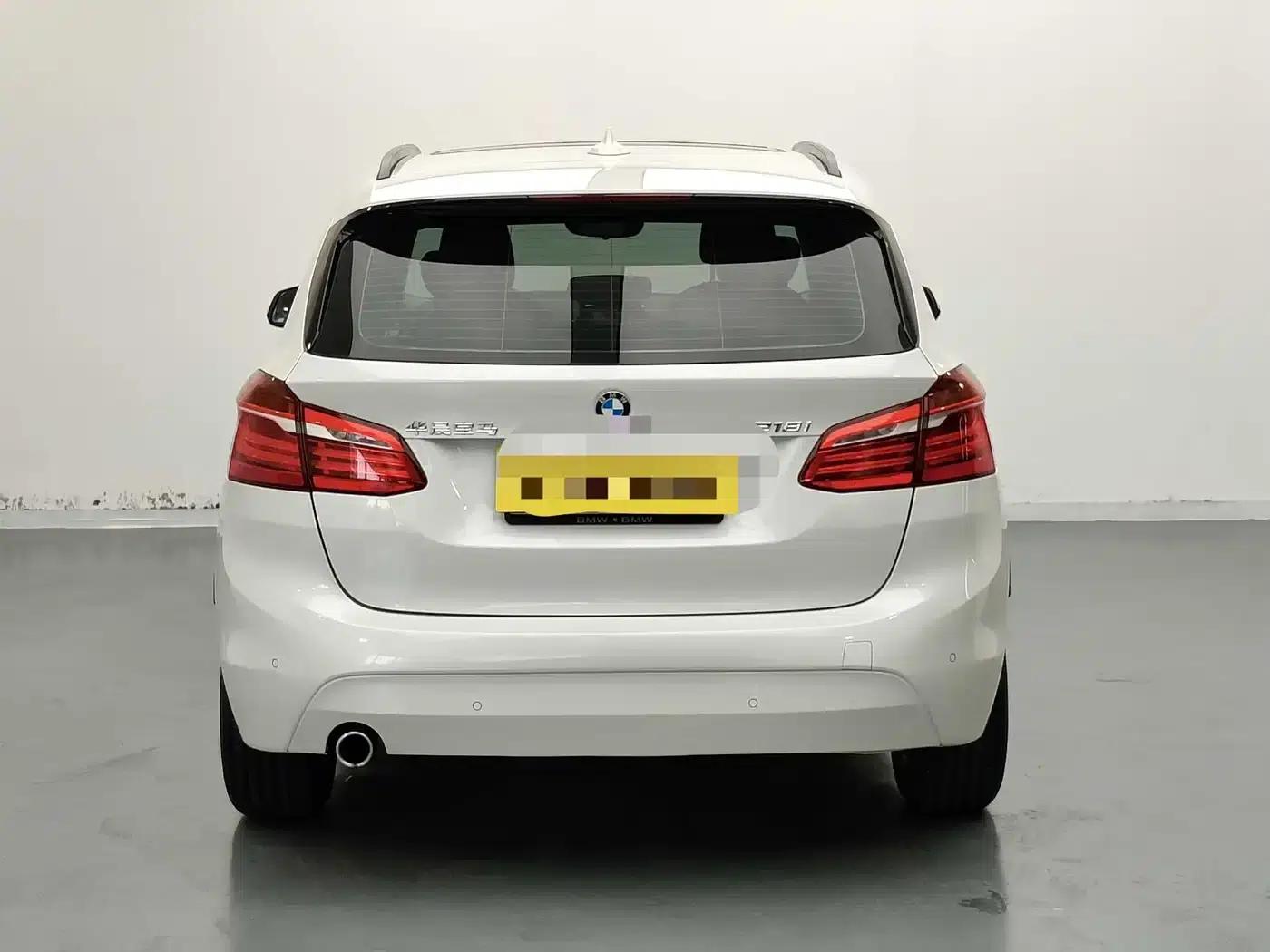 2016 BMW 2 Series Gran Tourer 218i Leading Edition — миниатюра 5