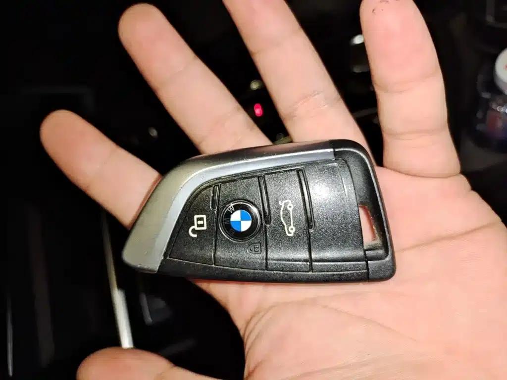 2016 BMW 2 Series Gran Tourer 220i Leading Edition — миниатюра 12