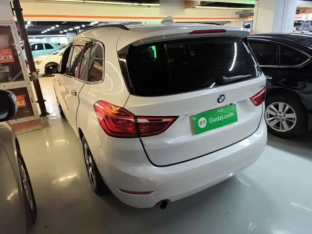 2015 BMW 2 Series Gran Tourer 218i Leading Edition (Imported) — миниатюра 5