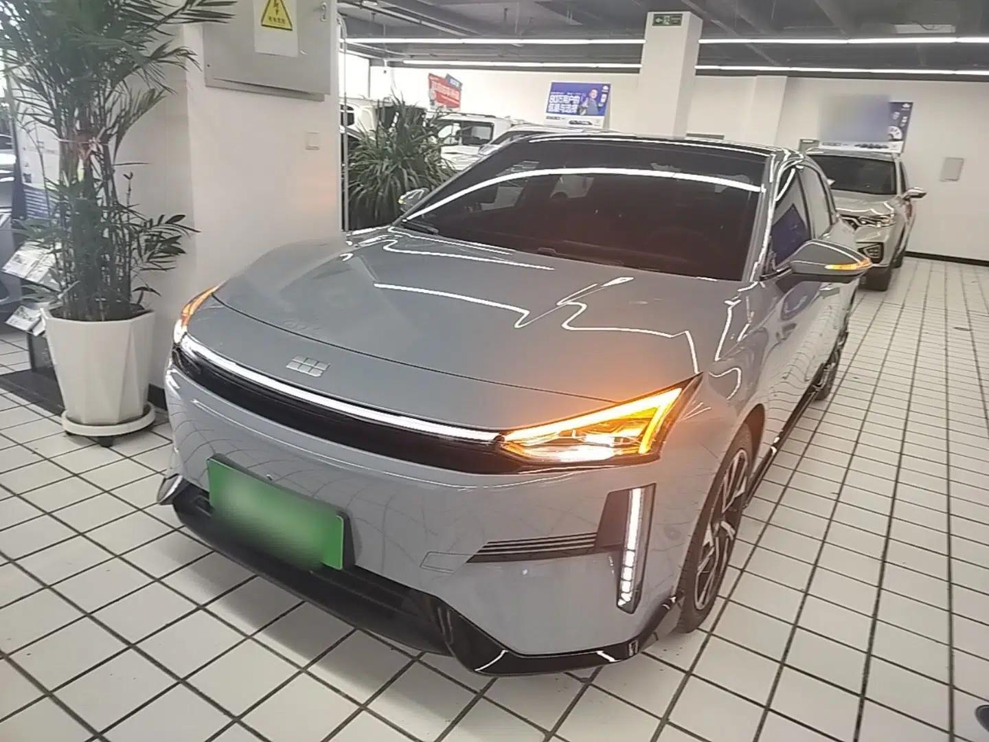 Geely Galaxy L6 2024 125km Creative Edition — миниатюра 1