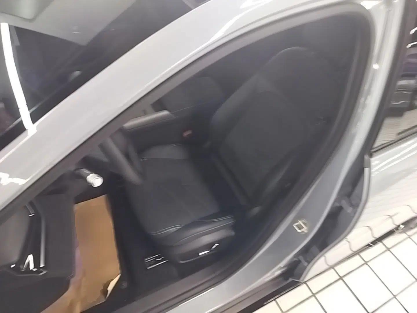 Geely Galaxy L6 2024 125km Creative Edition — миниатюра 17