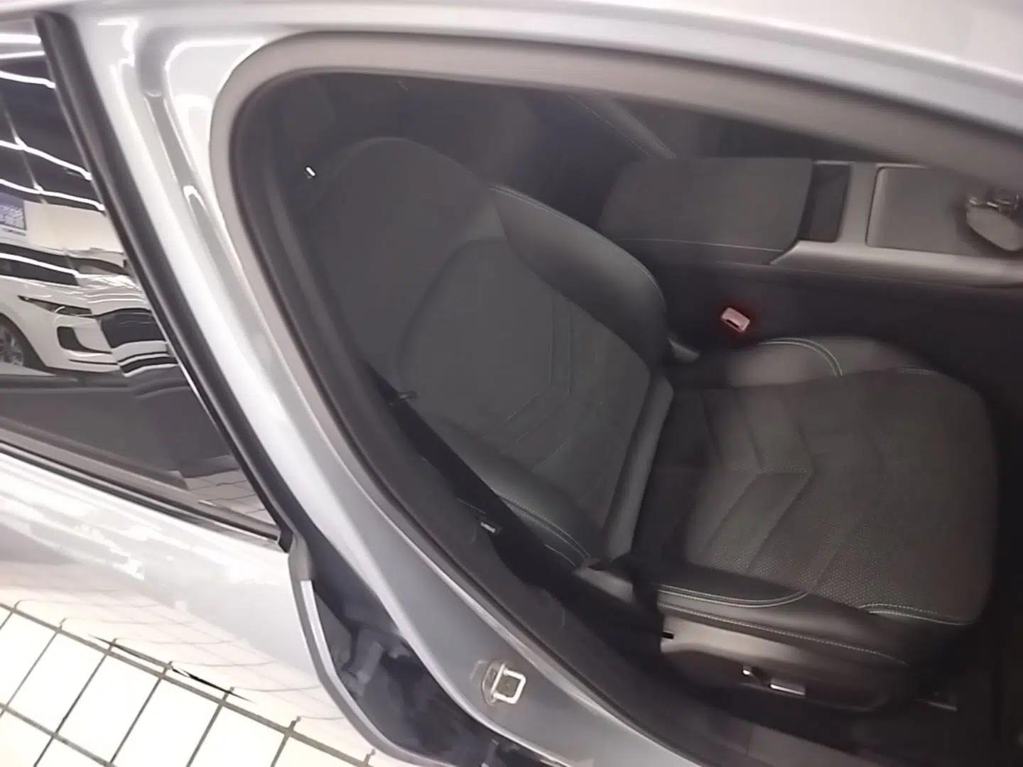Geely Galaxy L6 2024 125km Creative Edition — миниатюра 19