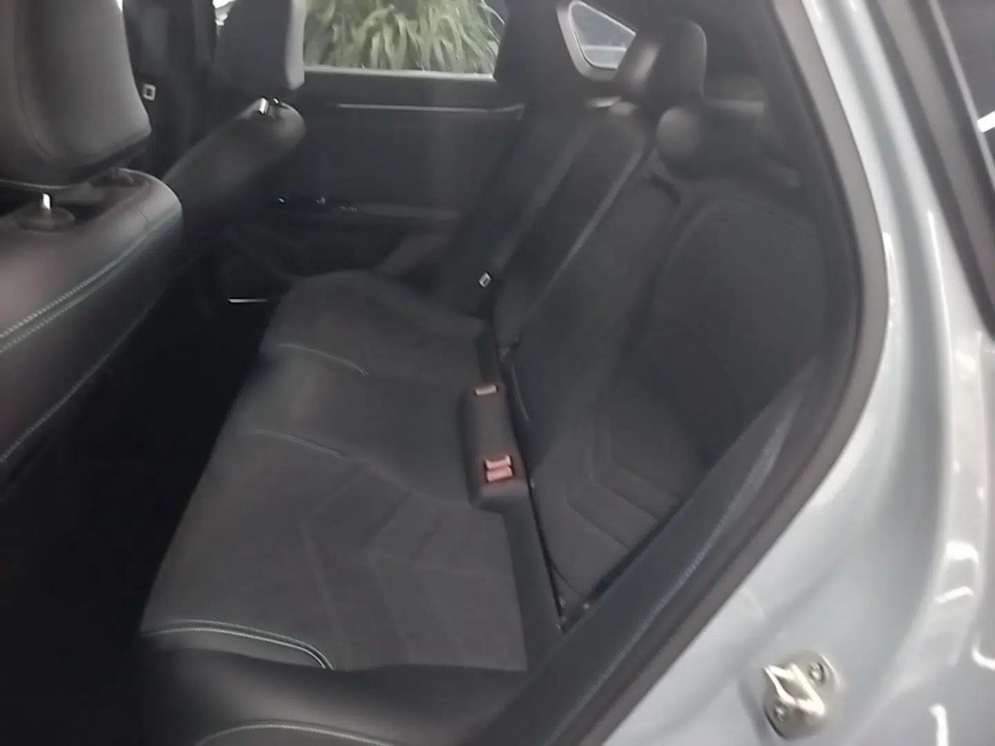 Geely Galaxy L6 2024 125km Creative Edition — миниатюра 20