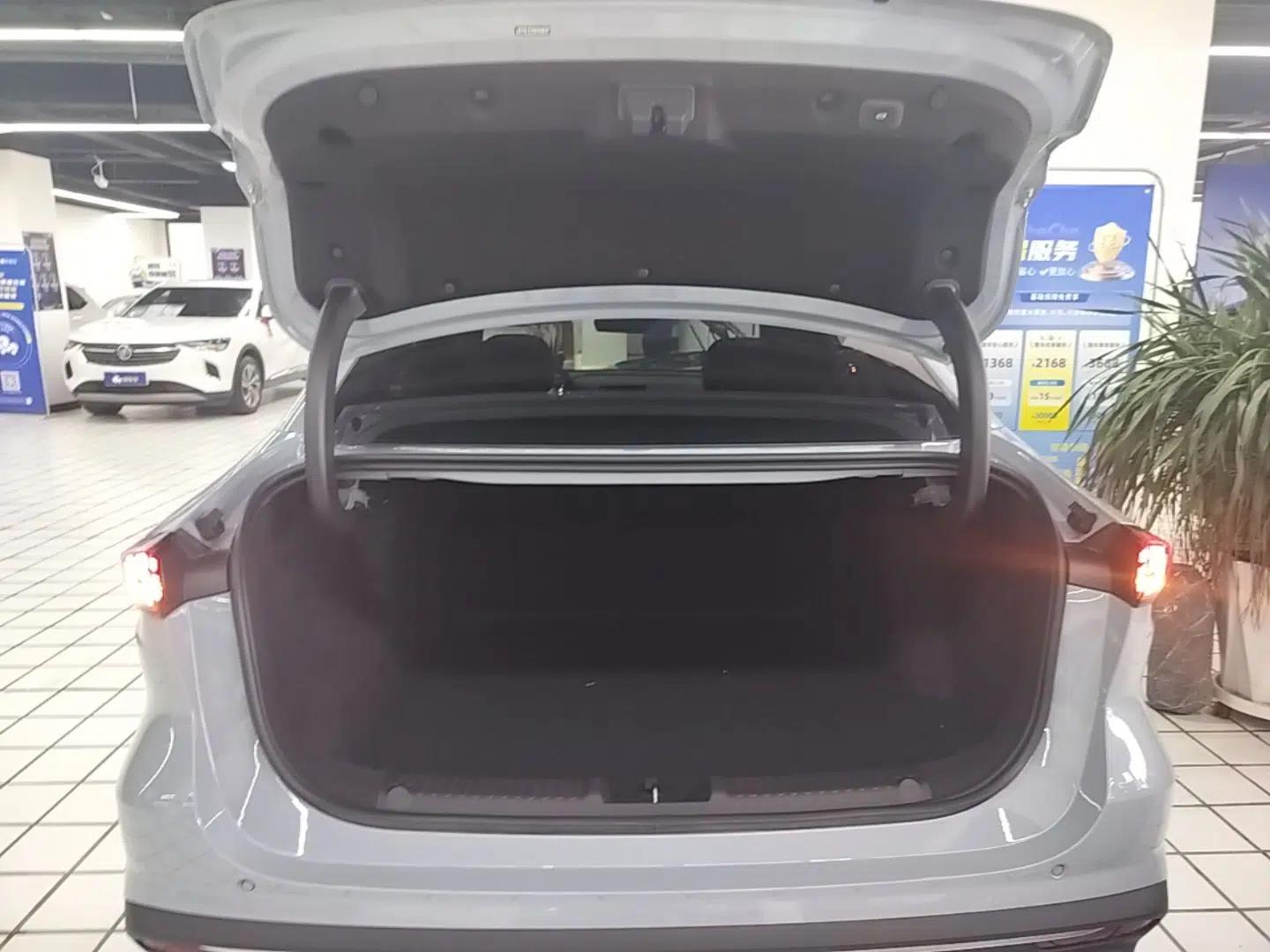 Geely Galaxy L6 2024 125km Creative Edition — миниатюра 22