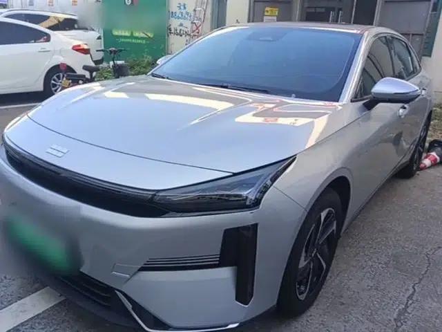 Geely Galaxy L6 2025 EM-i 140km Explorer+ Edition