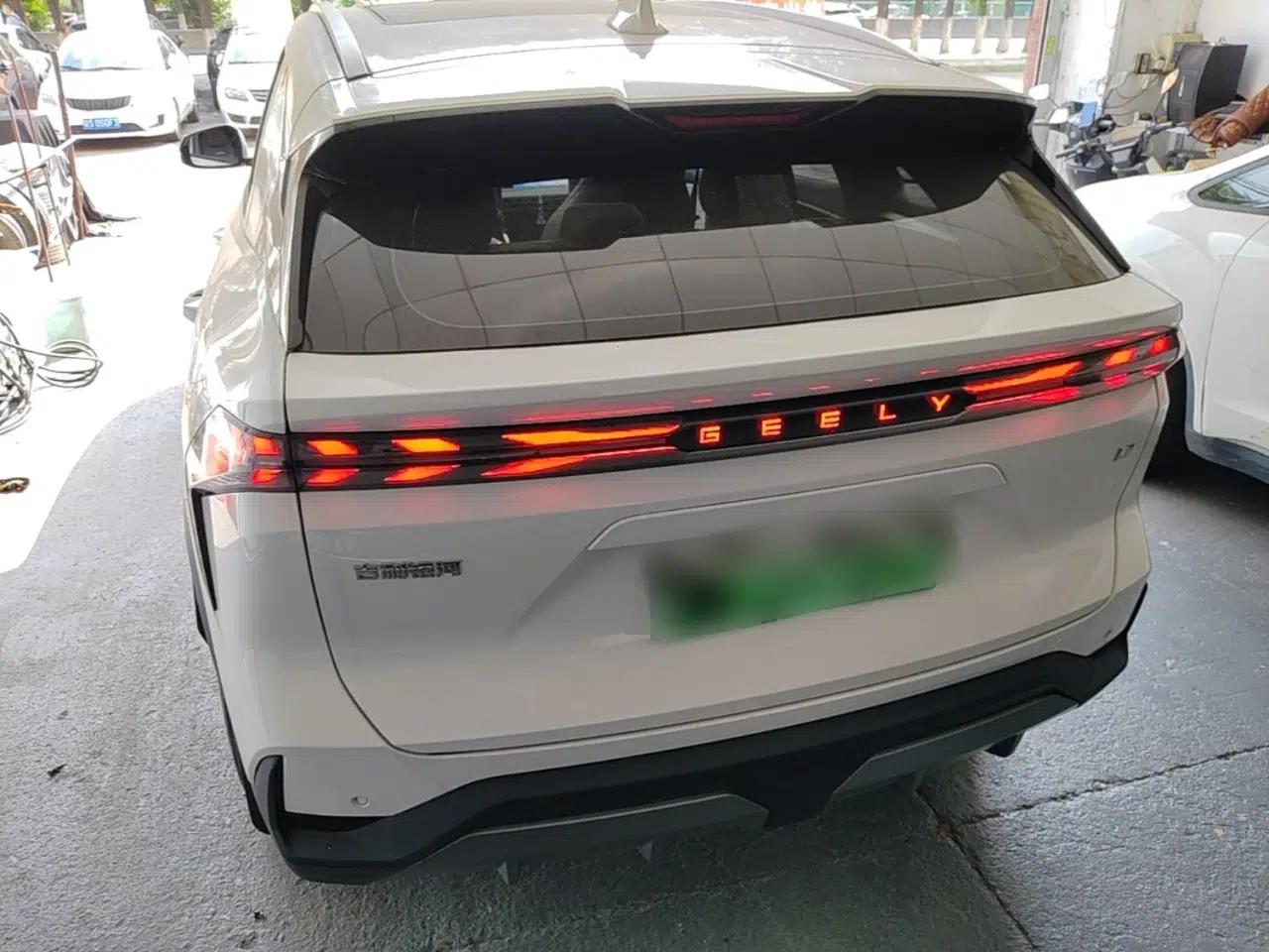 Geely Galaxy L7 2023 1.5T 115 km PLUS — миниатюра 4
