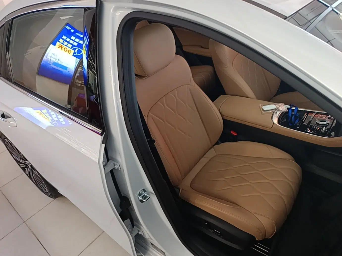 Geely Galaxy A7 2025 Model EM-i 150km Starship Edition — миниатюра 19