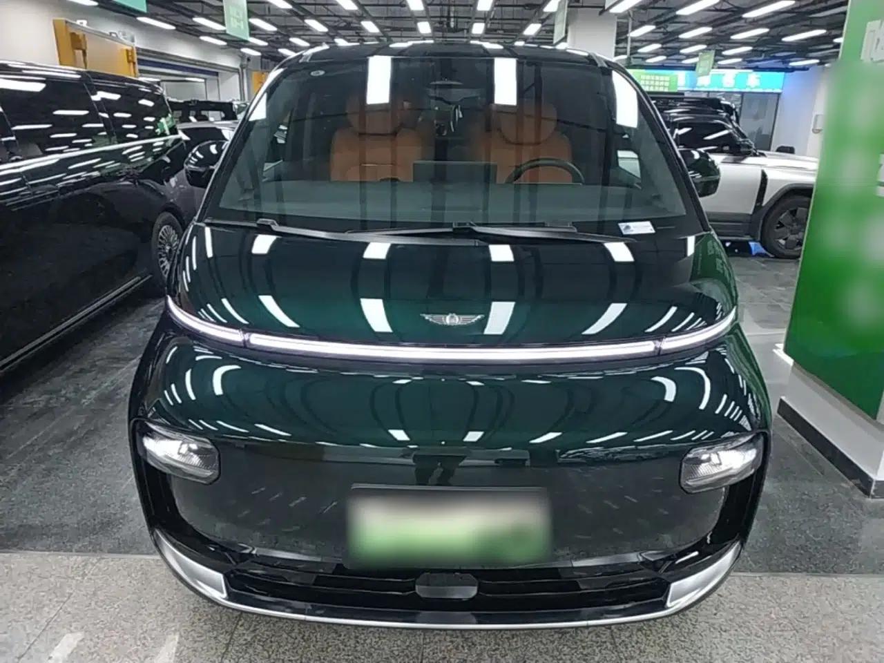 Geely Galaxy LEVC L380 2025 825 km Extraordinary Edition — миниатюра 2