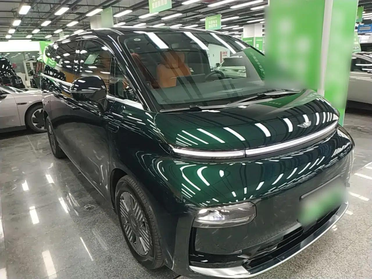 Geely Galaxy LEVC L380 2025 825 km Extraordinary Edition — миниатюра 3