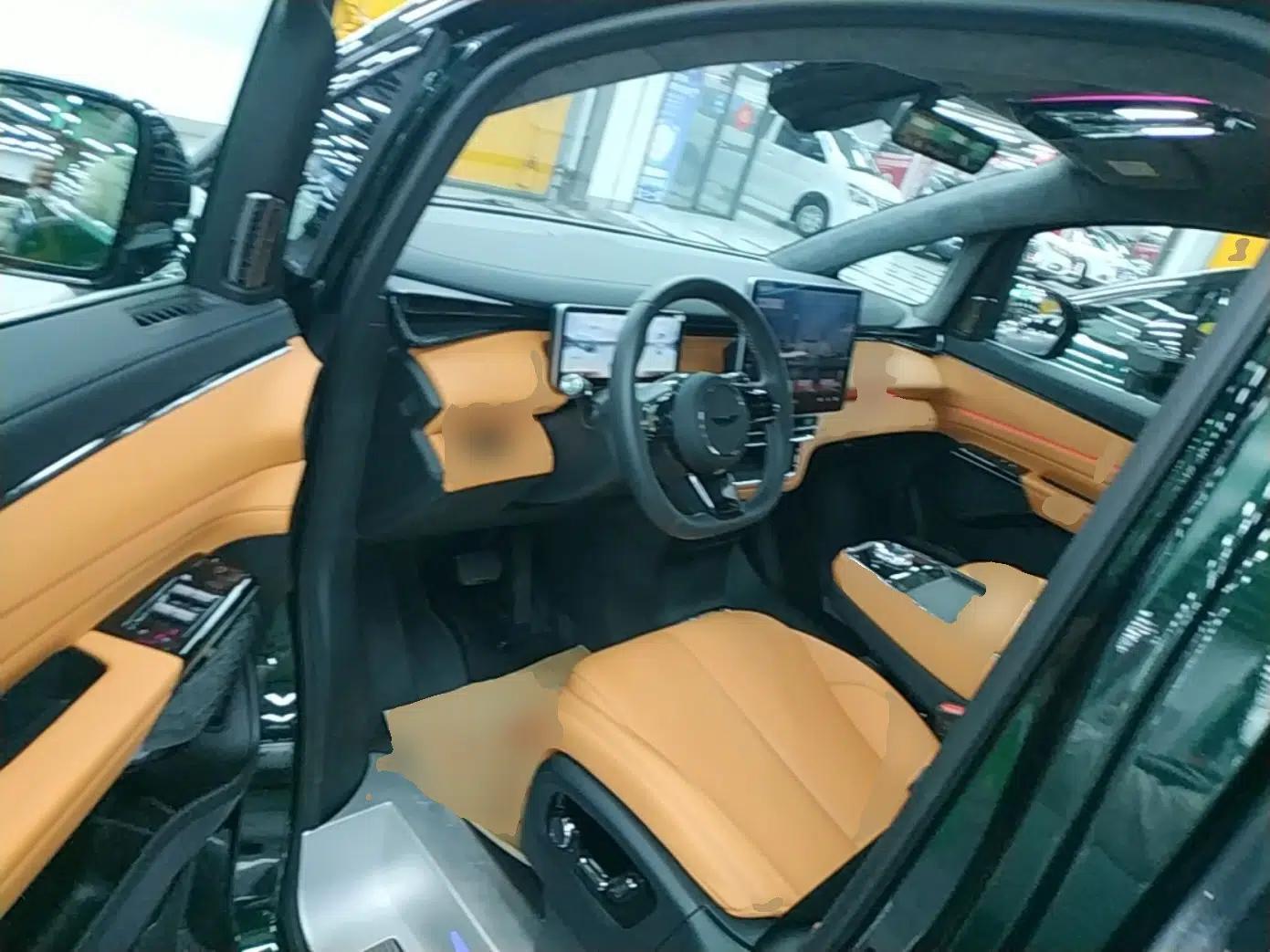 Geely Galaxy LEVC L380 2025 825 km Extraordinary Edition — миниатюра 23