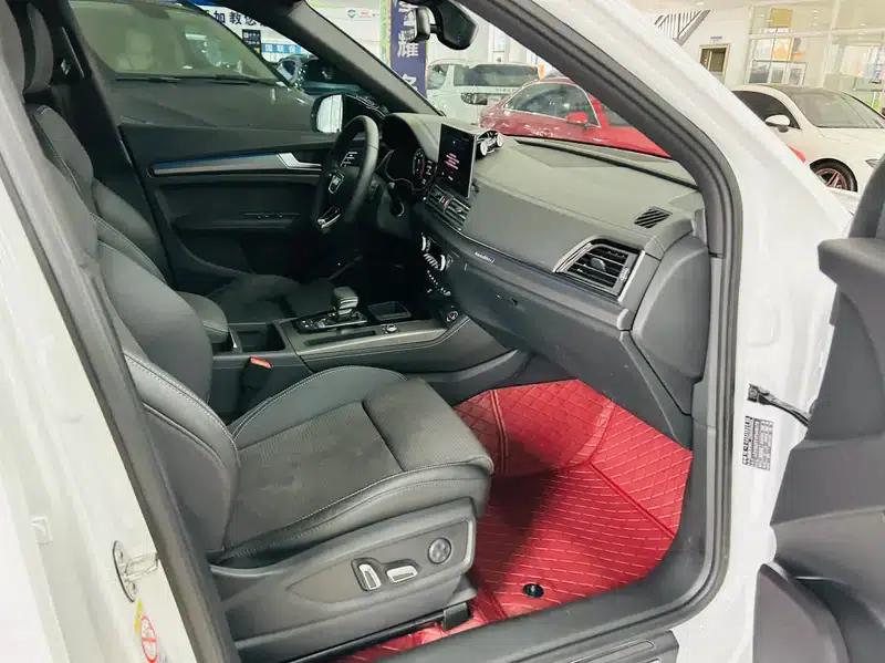 Audi Q5L Sportback 2023 40 TFSI Luxury — миниатюра 11