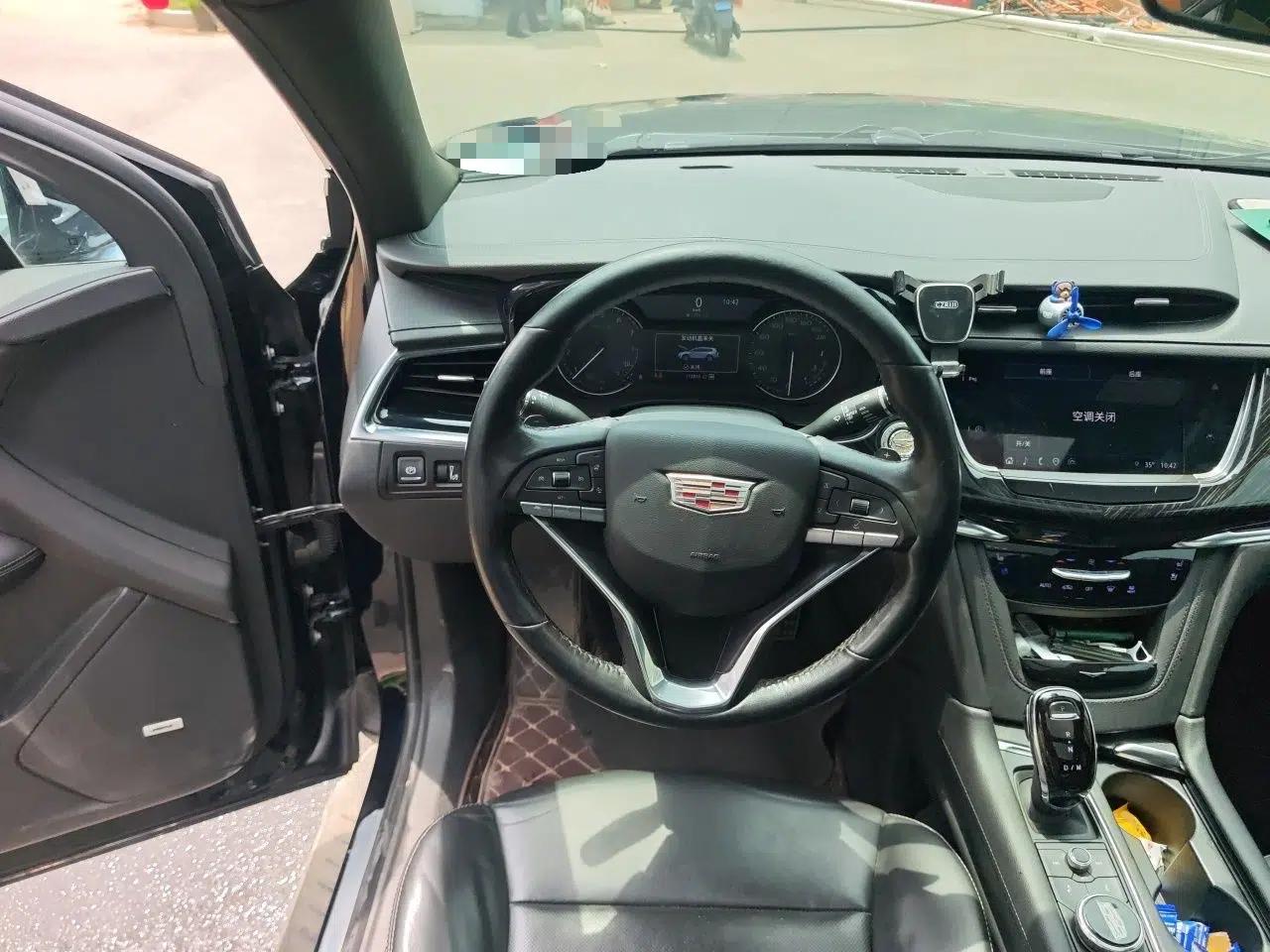 Cadillac XT6 2021 2.0T Six-Seater Four-Wheel-Drive Luxury Version — миниатюра 10