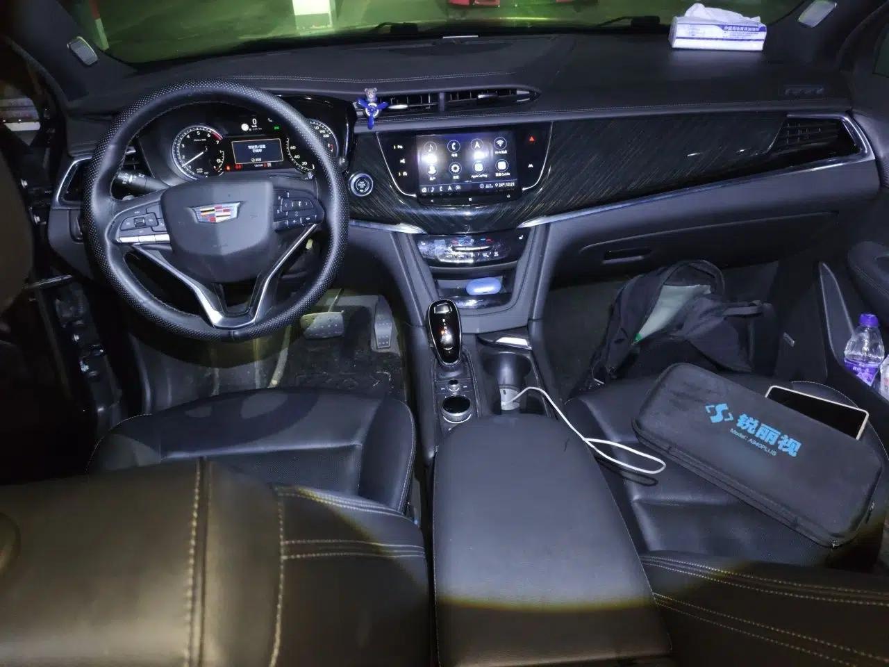 Cadillac XT6 2020 28T Six-Seater Four-Wheel-Drive Luxury Version with Premium Sound System — миниатюра 9