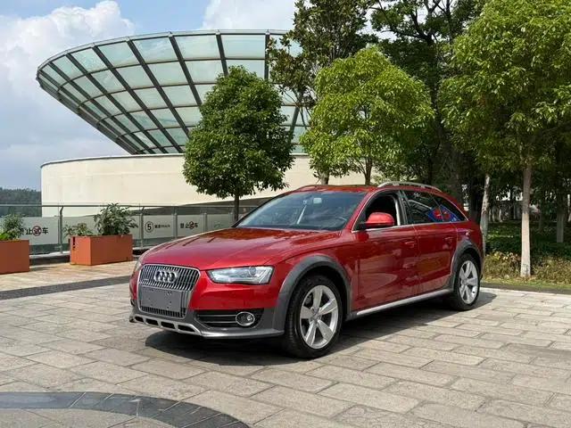 2014 Audi A4 (Imported) 40 TFSI allroad quattro plus version