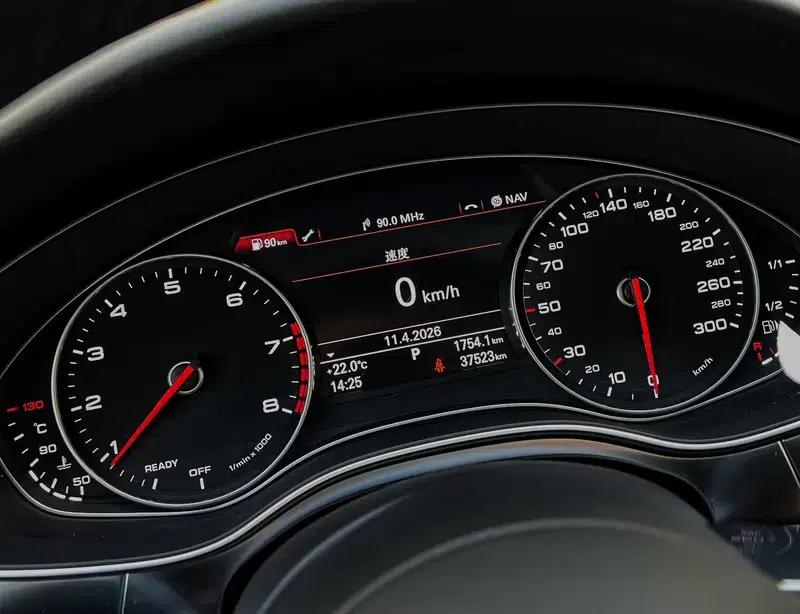 2017 Audi A6 (Imported) Avant 40 TFSI Sport — миниатюра 12