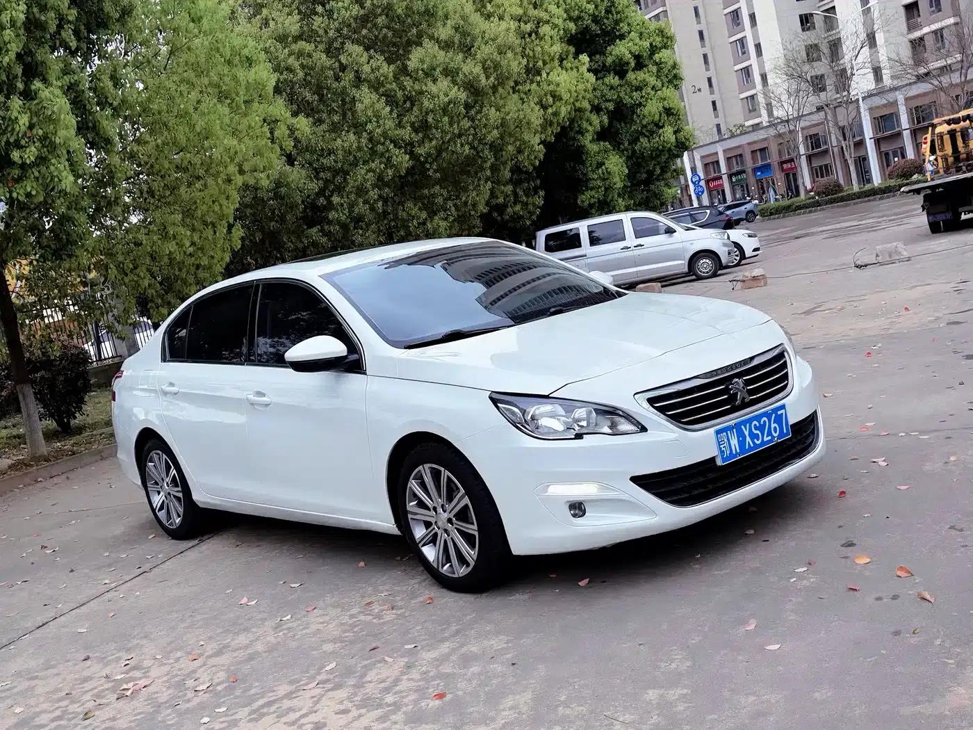 Peugeot 408 2014 1.8L Automatic Luxury Edition — миниатюра 3