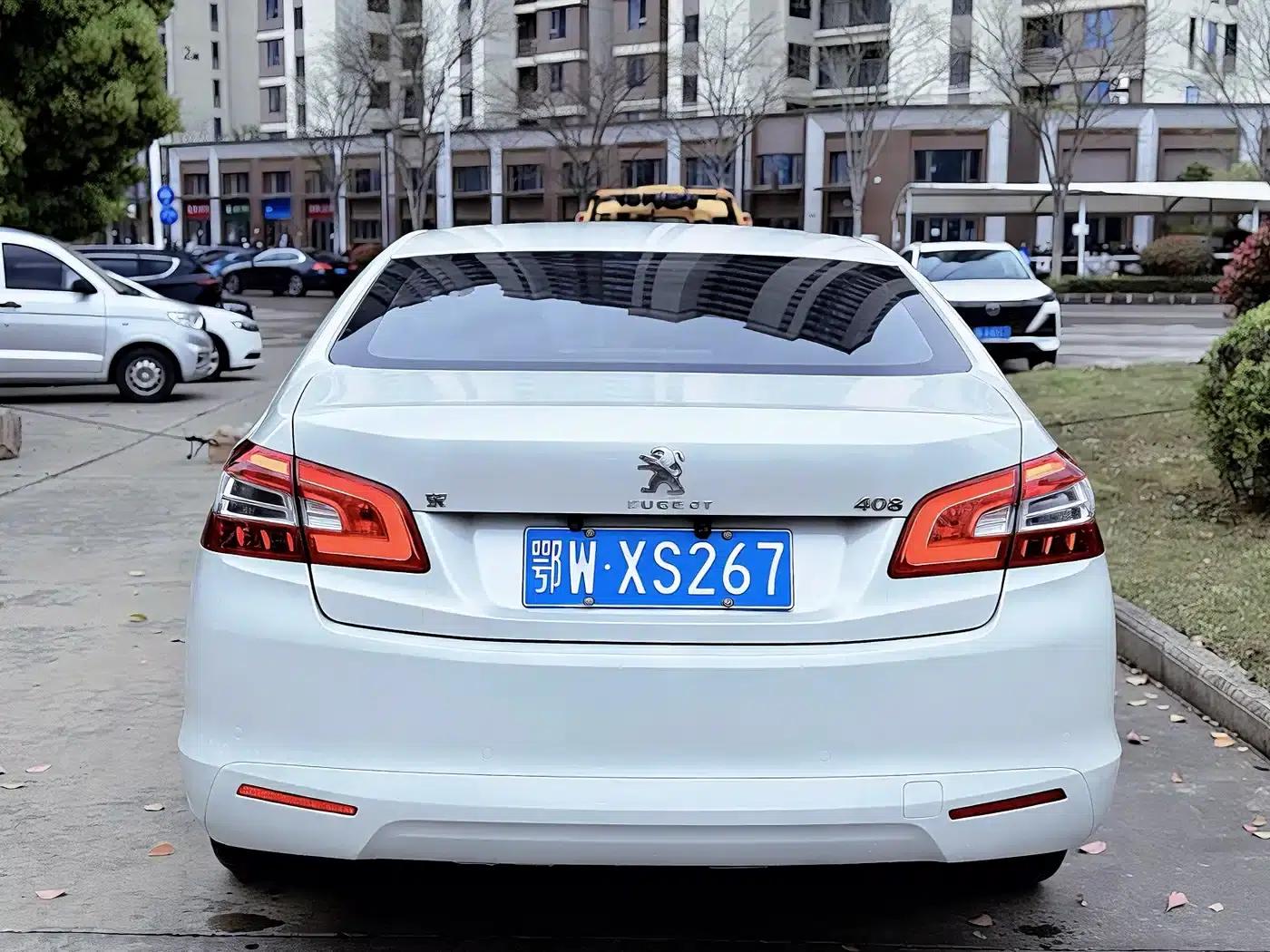 Peugeot 408 2014 1.8L Automatic Luxury Edition — миниатюра 5