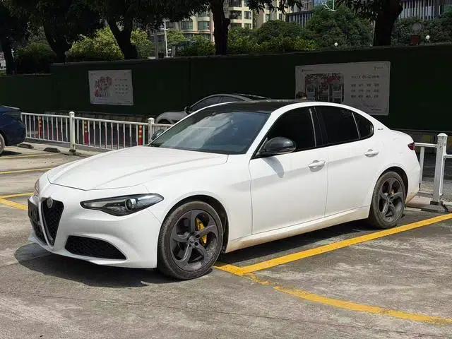 Giulia Juliet 2020 2.0T 280HP Luxury Edition