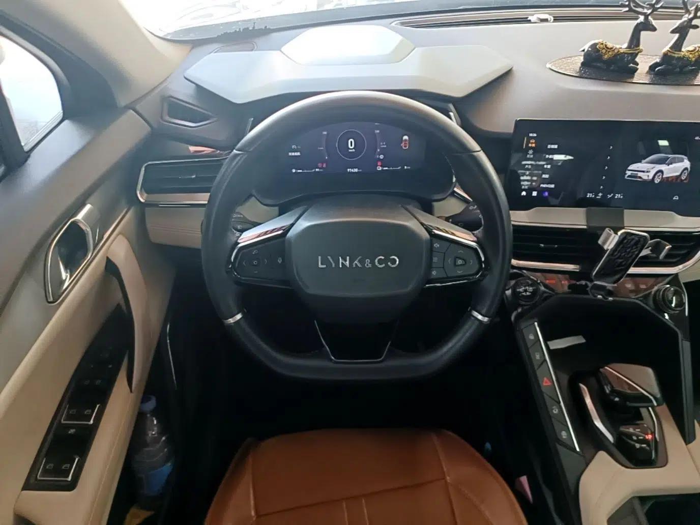 Lynk & Co 06 EM-P 2020 PHEV Plus — миниатюра 13