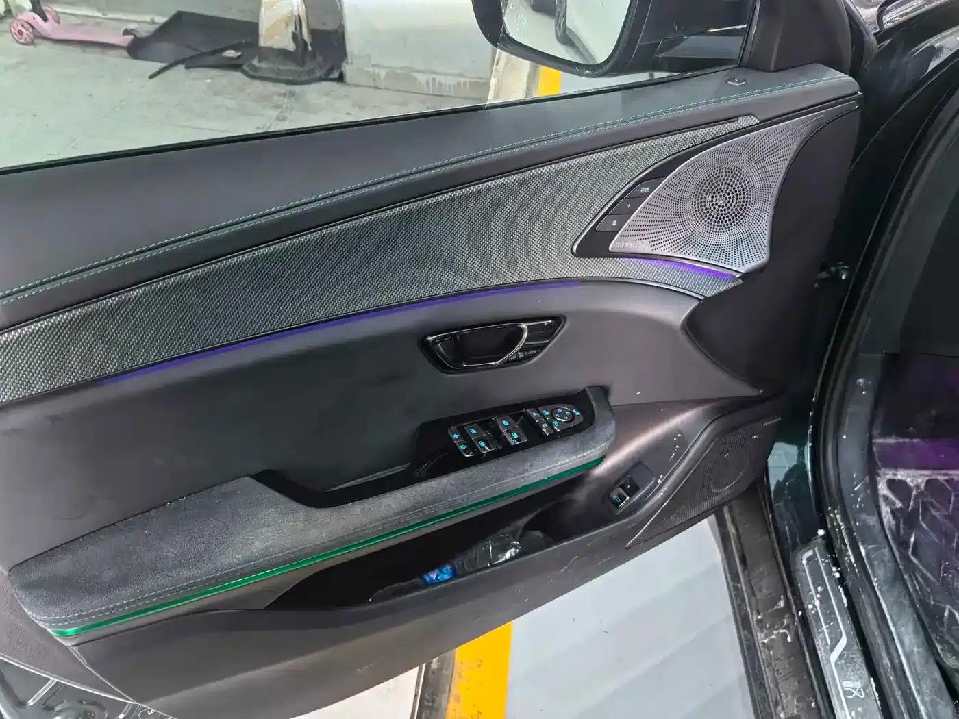 Han 2022 EV 610KM 4WD Thousand Mountains Green Limited Edition — миниатюра 4