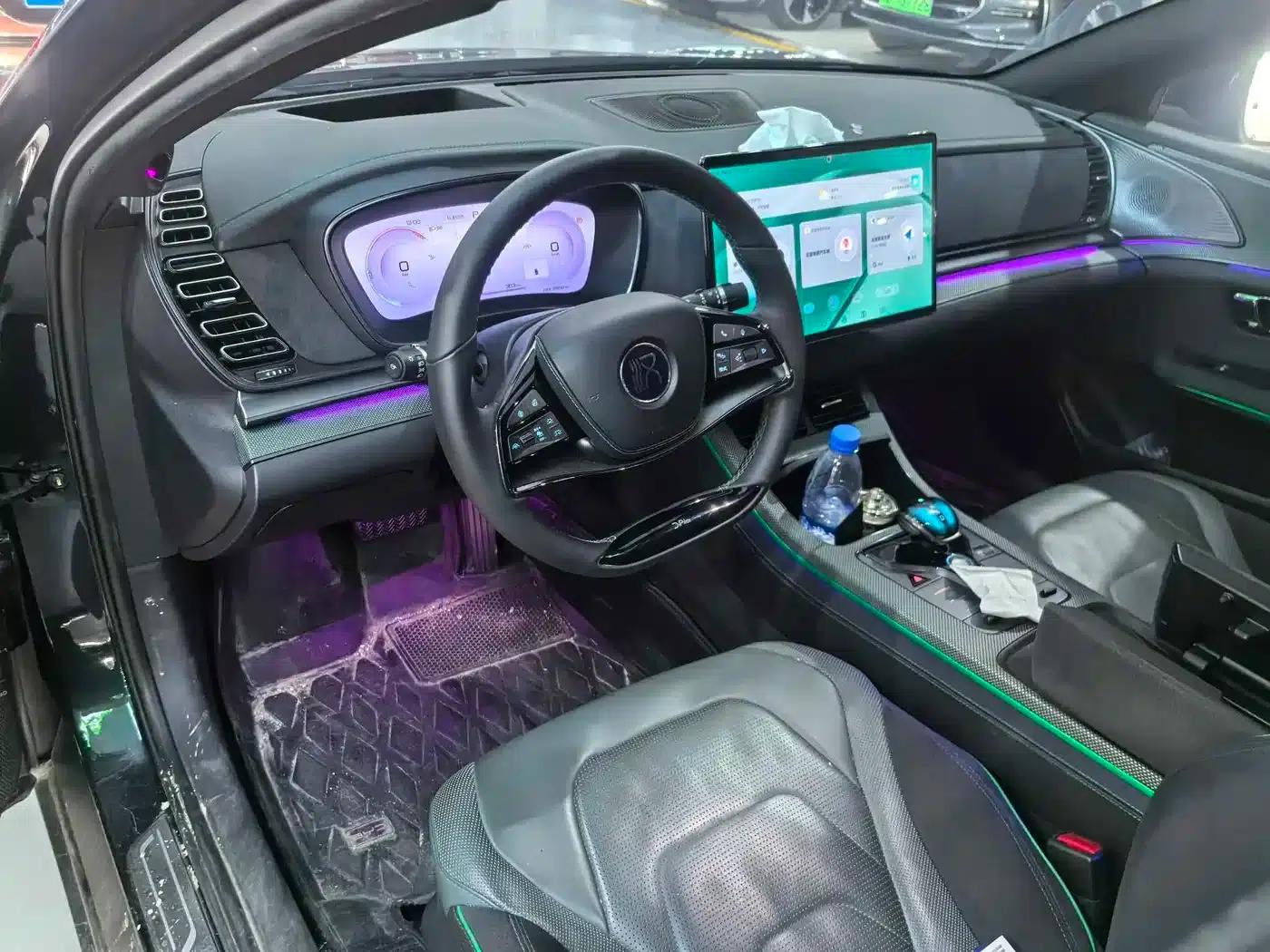 Han 2022 EV 610KM 4WD Thousand Mountains Green Limited Edition — миниатюра 5