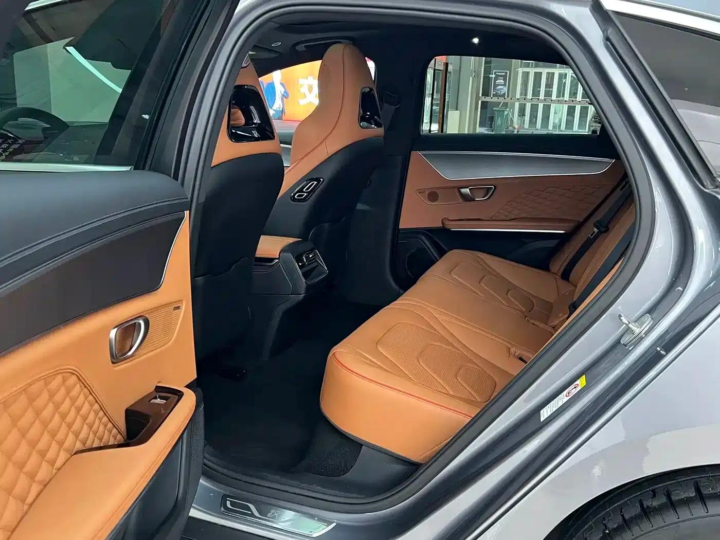 Han 2022 DM-i 121KM Premium Edition — миниатюра 6