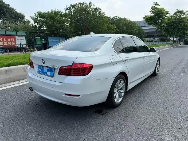 BMW 5 Series 2017 520Li Elegant Edition — миниатюра 5