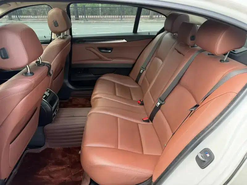 BMW 5 Series 2017 520Li Elegant Edition — миниатюра 9