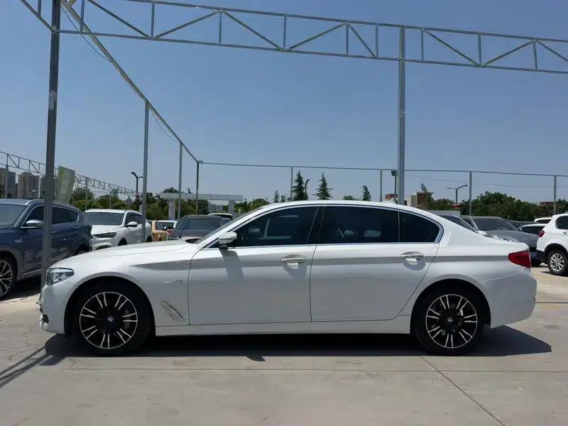 2018 BMW 5 Series Facelift 530Li Leading Luxury Package — миниатюра 3