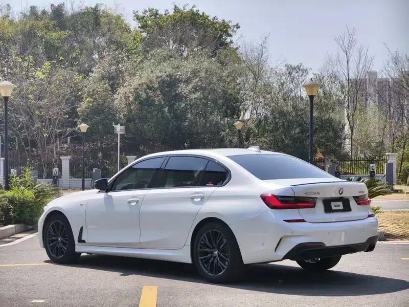 2021 BMW 3 Series 325Li M Sport Shadow Edition — миниатюра 4