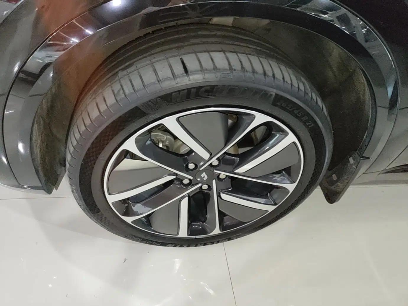 Li Auto L9 2022 Max model — миниатюра 10