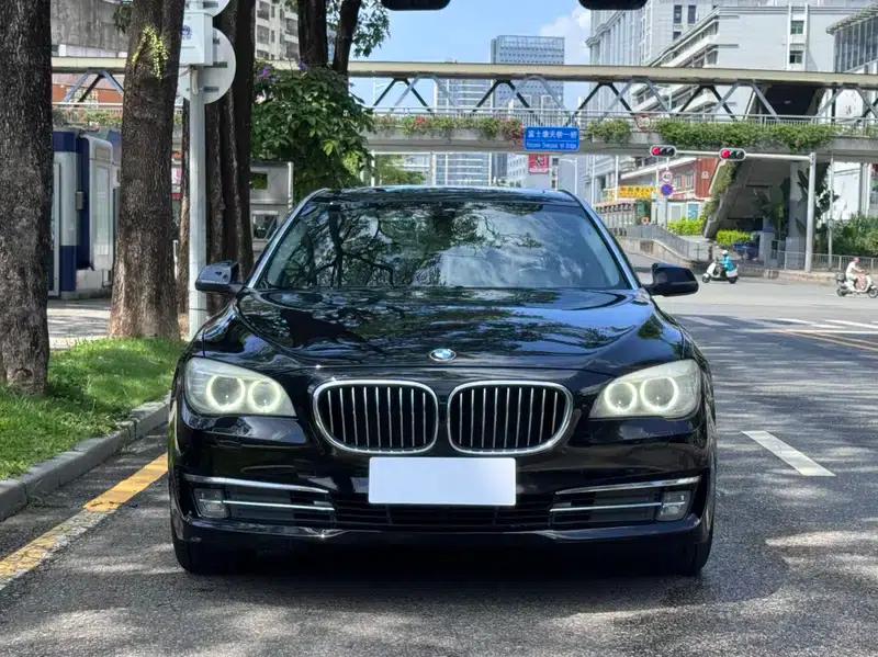 BMW 7 Series 2013 730Li Leading Edition — миниатюра 2