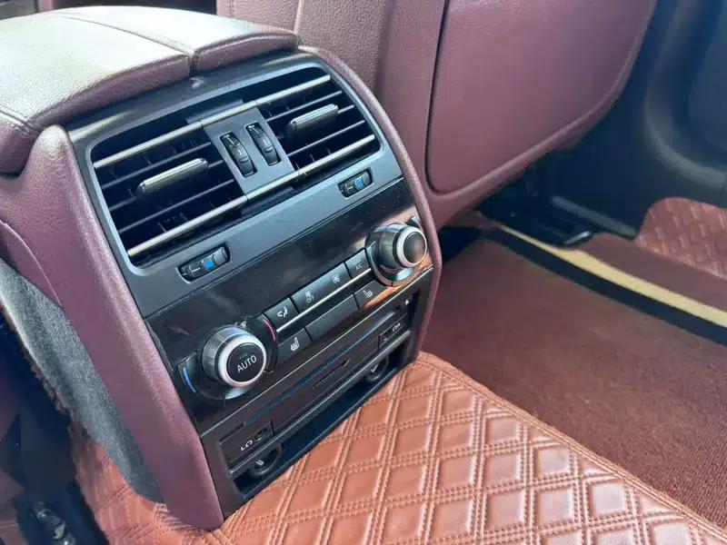 BMW 7 Series 2013 730Li Leading Edition — миниатюра 13