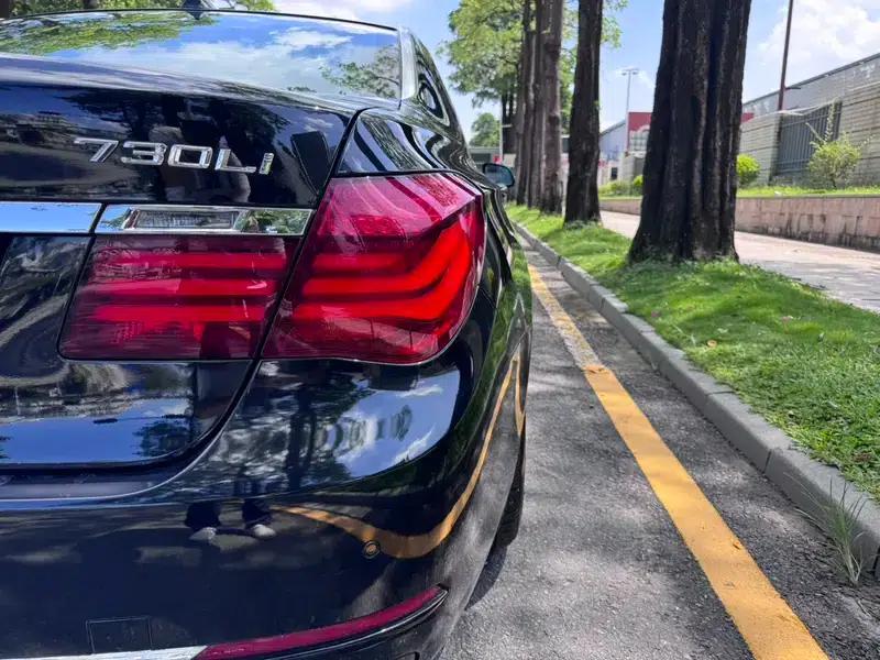 BMW 7 Series 2013 730Li Leading Edition — миниатюра 7