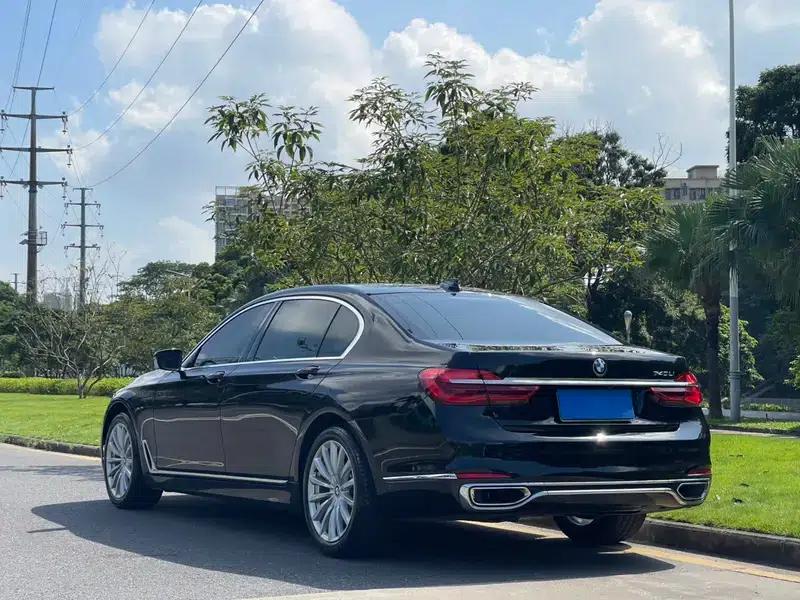 2018 BMW 7 Series 740Li Leading Edition M Sport Package — миниатюра 4
