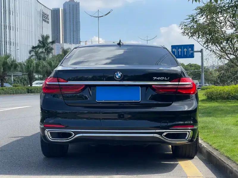 2018 BMW 7 Series 740Li Leading Edition M Sport Package — миниатюра 5