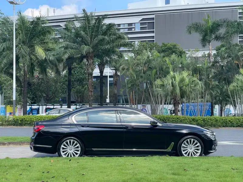 2018 BMW 7 Series 740Li Leading Edition M Sport Package — миниатюра 7
