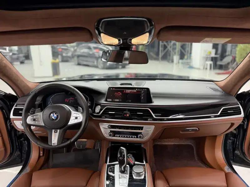 2019 BMW 7 Series Facelift 740Li xDrive Executive M Sport Package — миниатюра 11