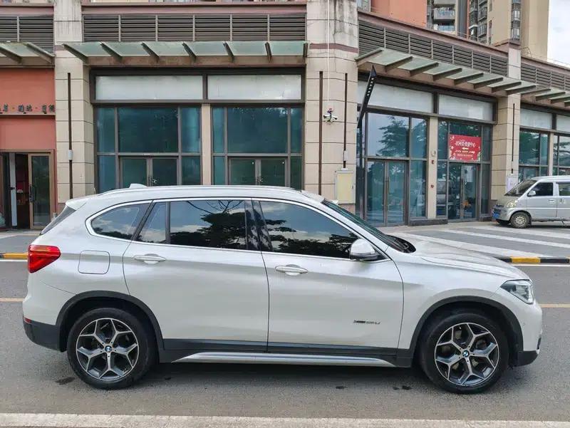 BMW X1 2016 xDrive20Li Luxury — миниатюра 8