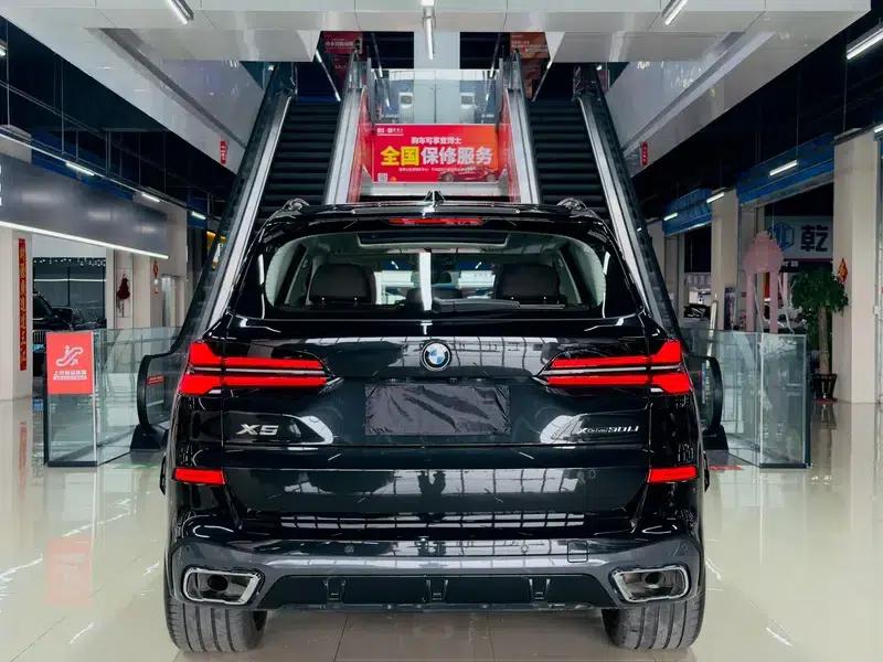 BMW X5 2025 xDrive30Li M Sport Shadow Edition — миниатюра 4
