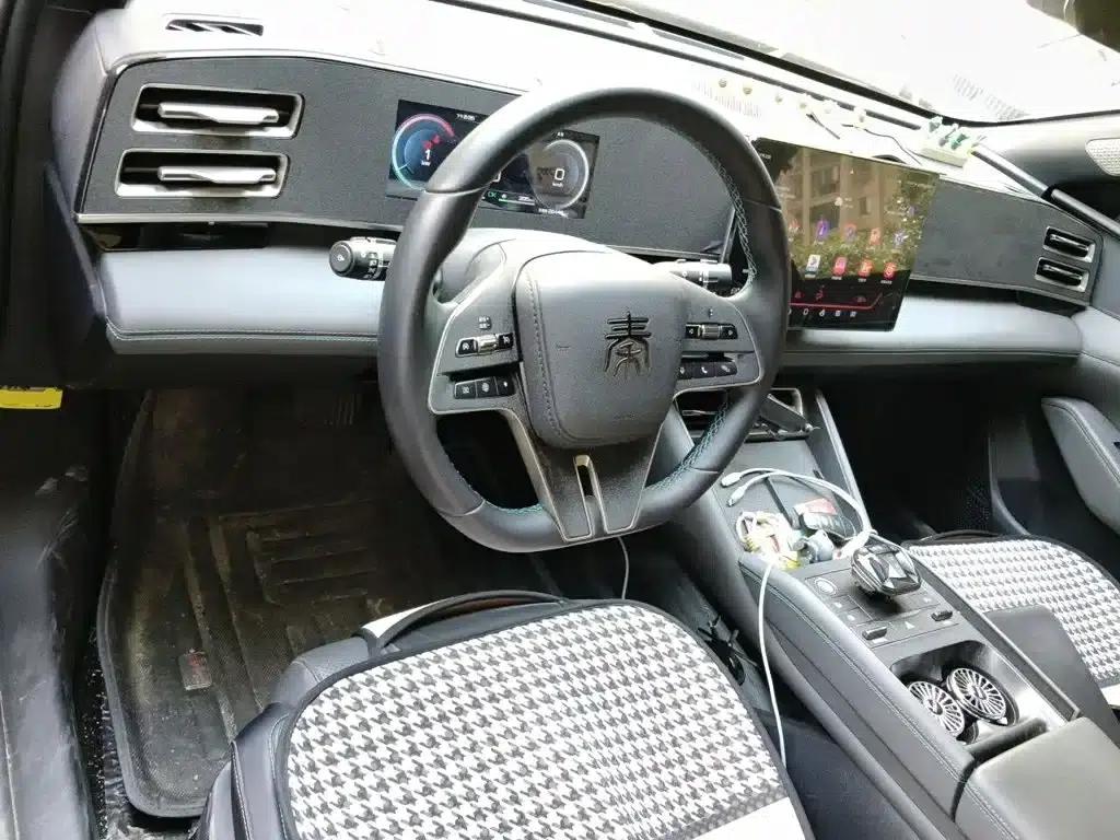 Qin L 2024 DM-i 120KM Leading Edition — миниатюра 7