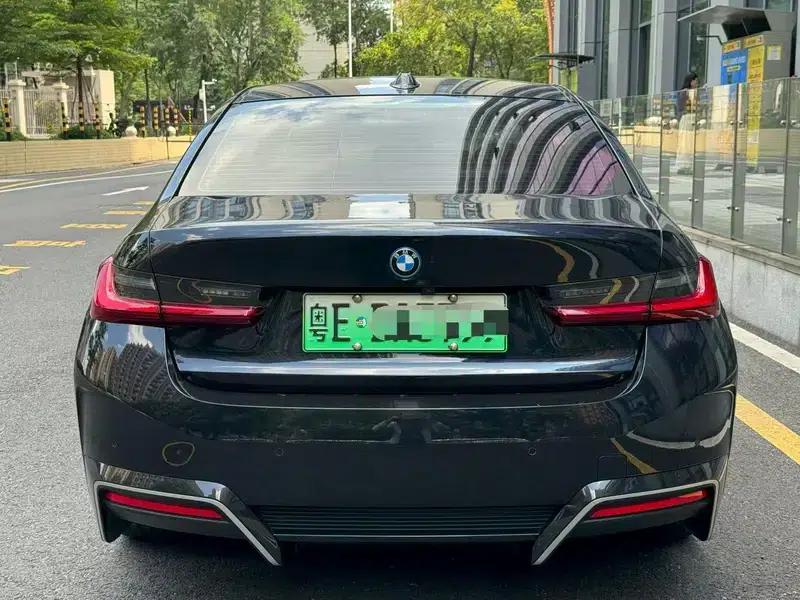 BMW i3 2023 eDrive35L — миниатюра 4