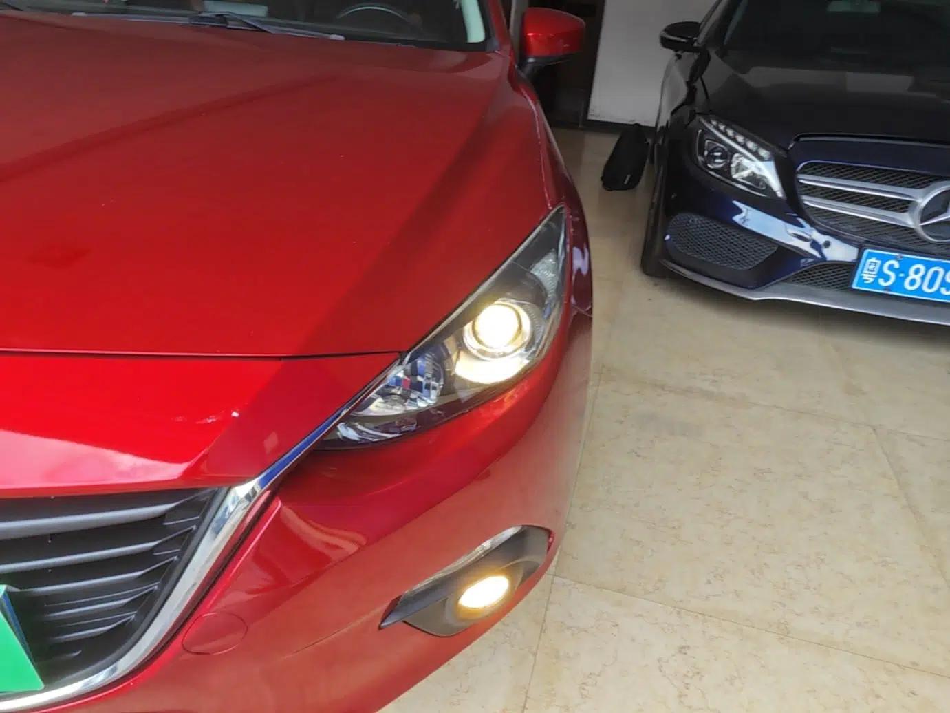 Mazda 3 Axela 2014 Sedan 1.5L Automatic Luxury Model — миниатюра 8