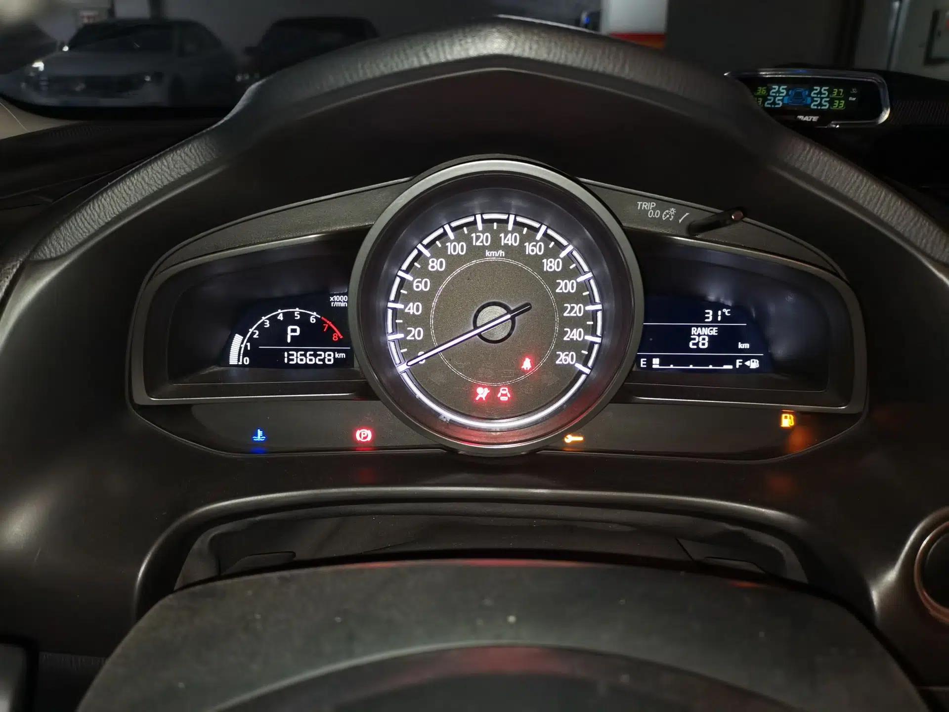 Mazda 3 Axela 2017 Sedan 2.0L Automatic Prestige Model China VI Standard — миниатюра 11