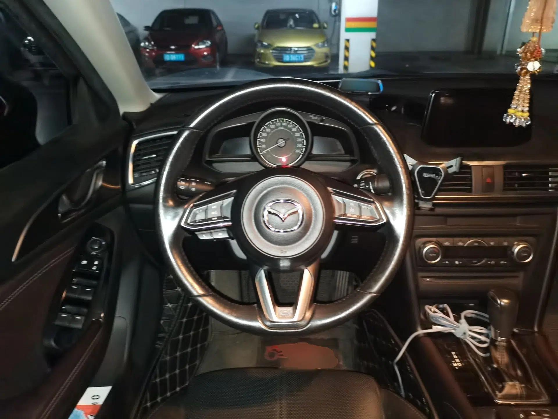 Mazda 3 Axela 2017 Sedan 2.0L Automatic Prestige Model China VI Standard — миниатюра 10
